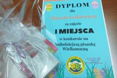Nagrody i Dyplom za 1 miejsce dzieci.